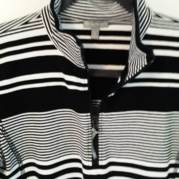 Talbots Sporty Black & White Top Sz. Sp - Picture 3 of 8